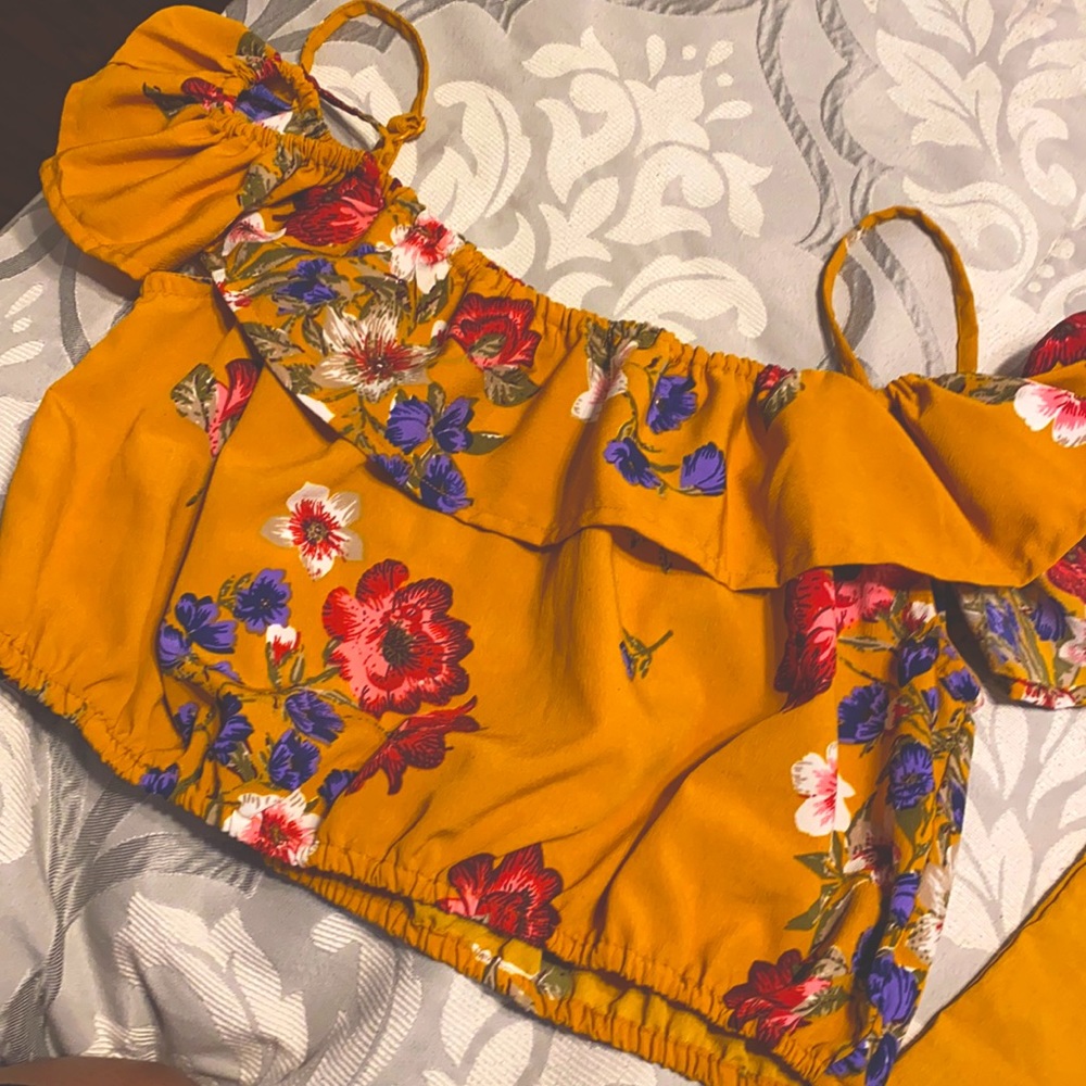 2 piece floral set